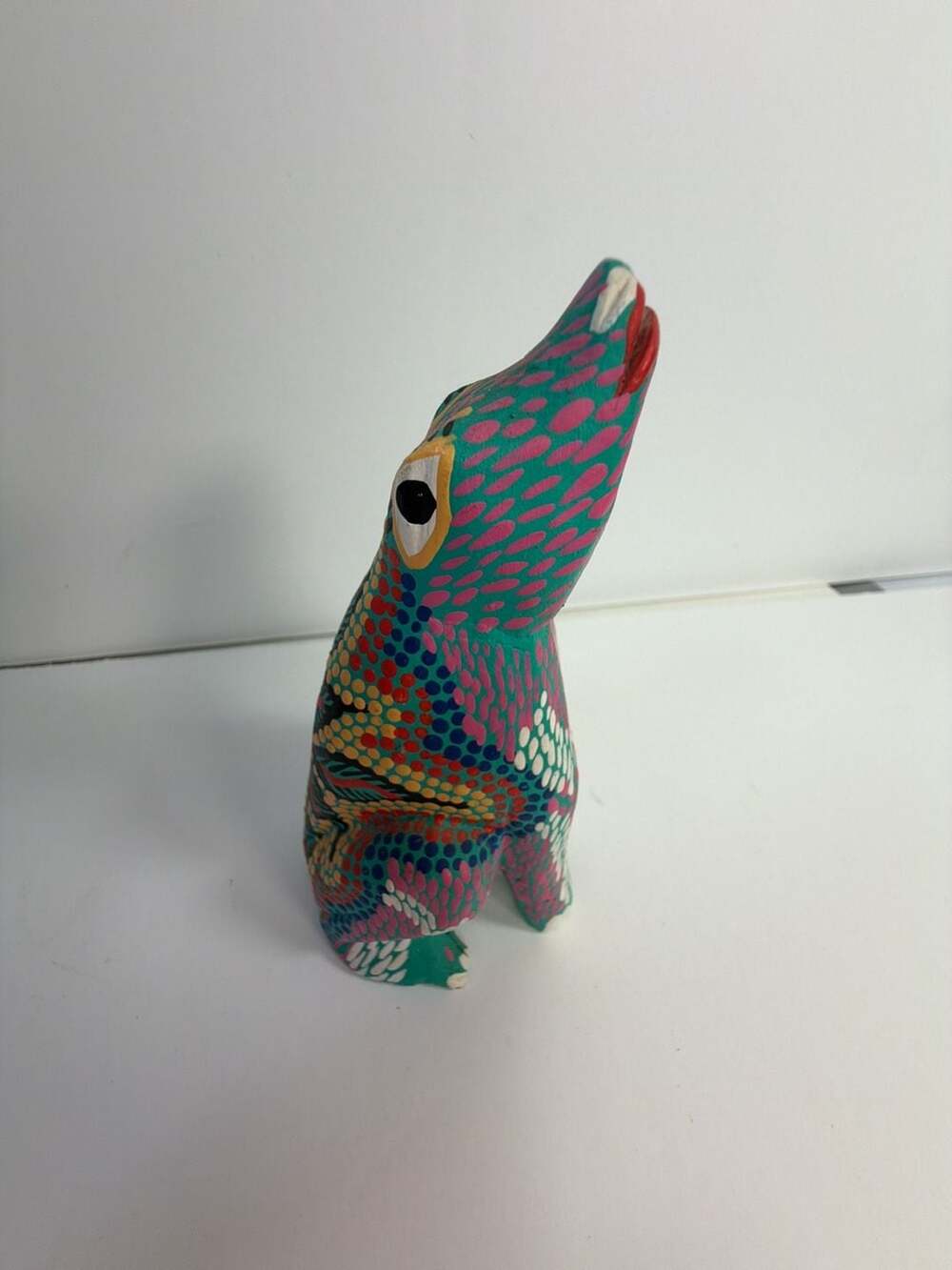 Pepe Santiago Hand-Painted Oaxacan Alebrije‎ Wooden Wolf Figurine